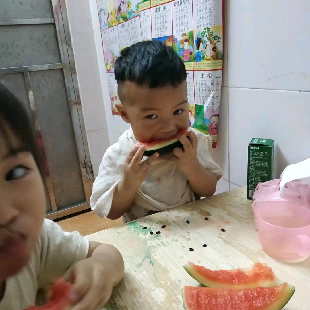 三个皮孩子麻麻