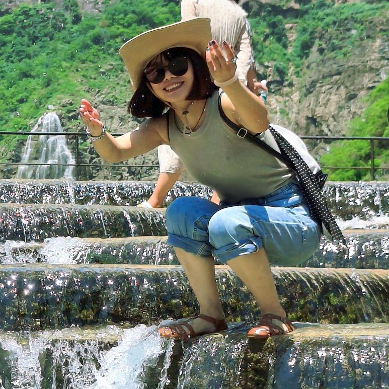 微山新河街YU·女装