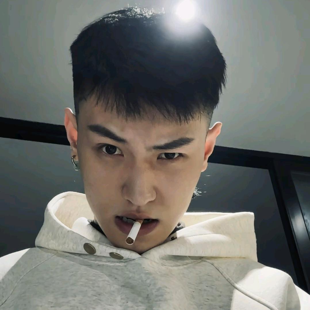 𝓼𝓽𝓪𝓻𝓵𝓲𝓰𝓱𝓽