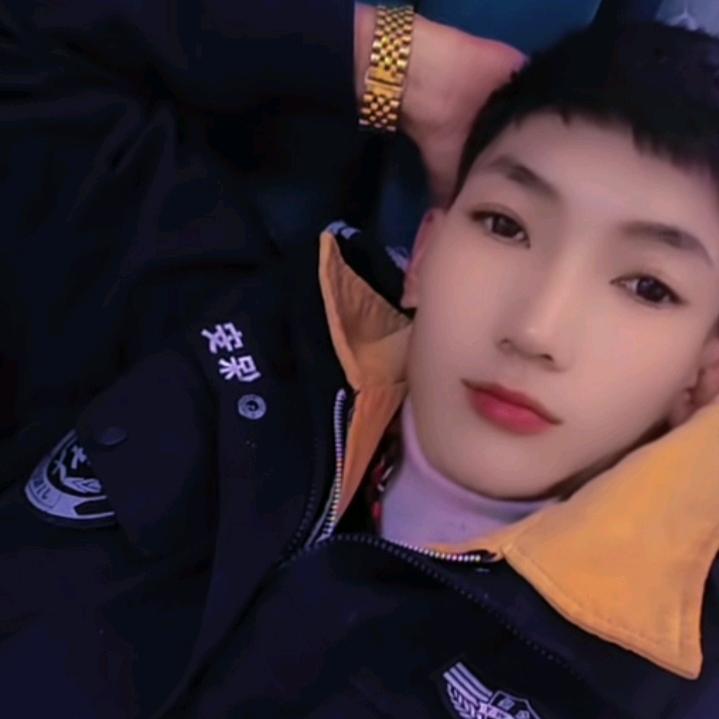 男人1376🧡ྀི💛ྀི❤️ྀི