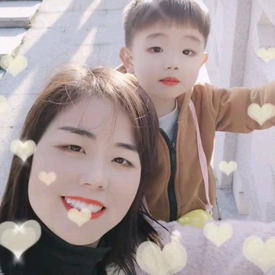 @珍  珍 ❤️ྀ摆摊