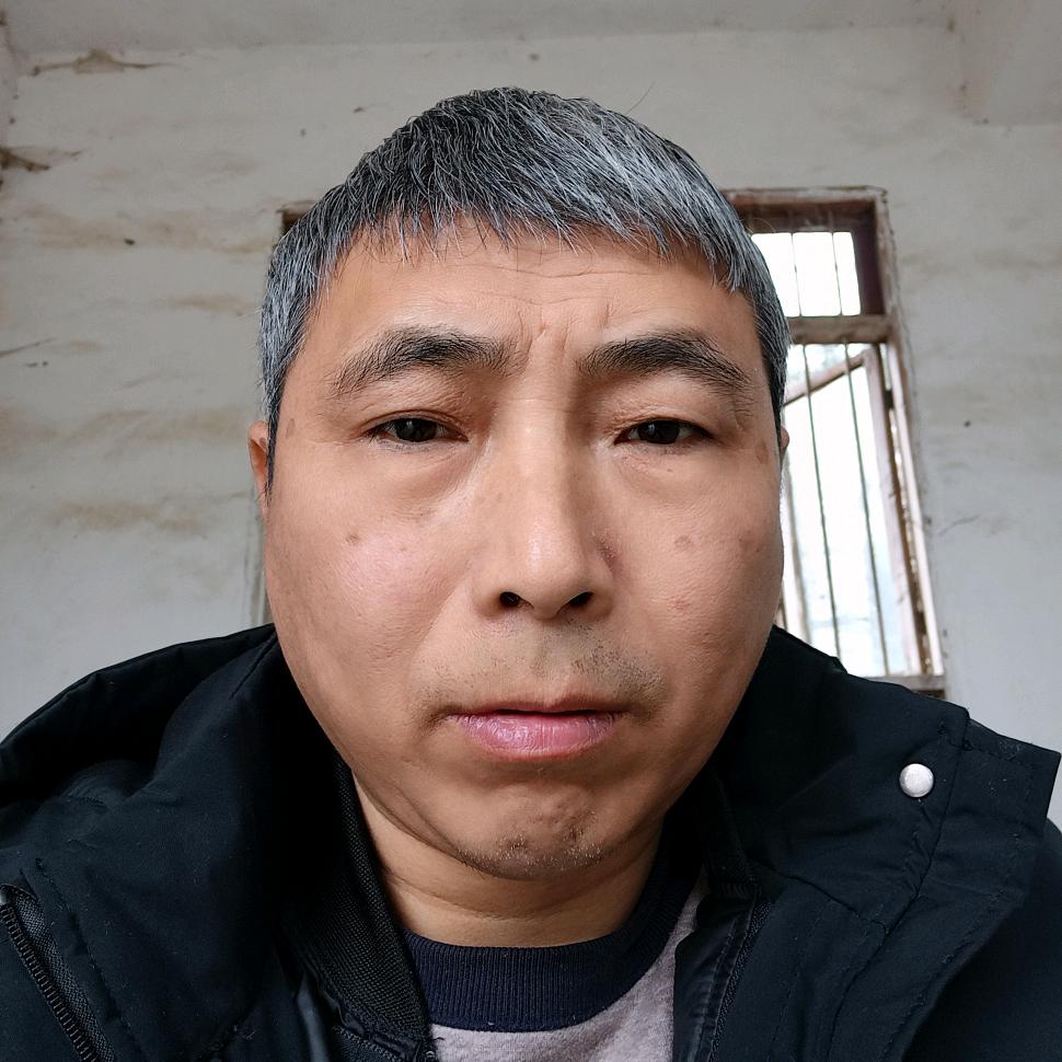 万治勇