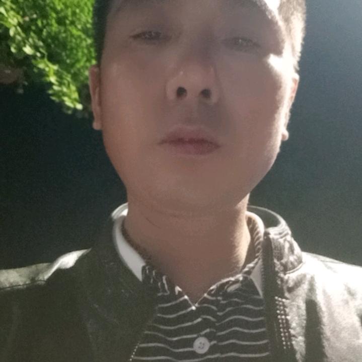 唐小林