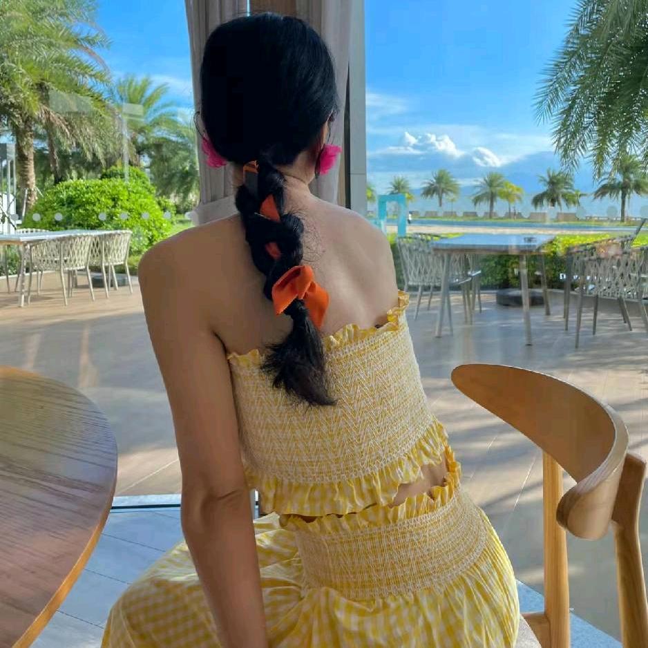 谁家娘子