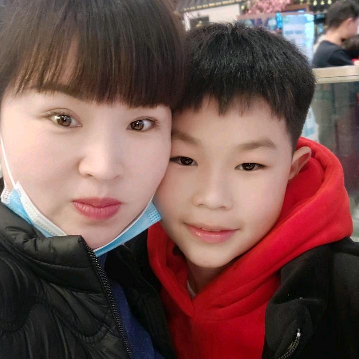 邱恩泽妈妈