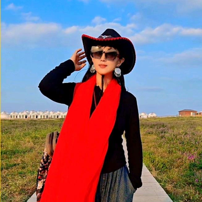 🌺花朵上的小蜜蜂🐝🐝