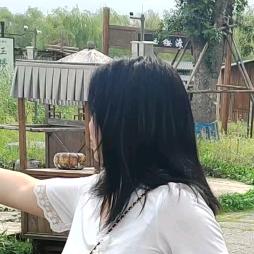 ༺ 劉੯‧̀͡ ꧂姐੯‧̀͡