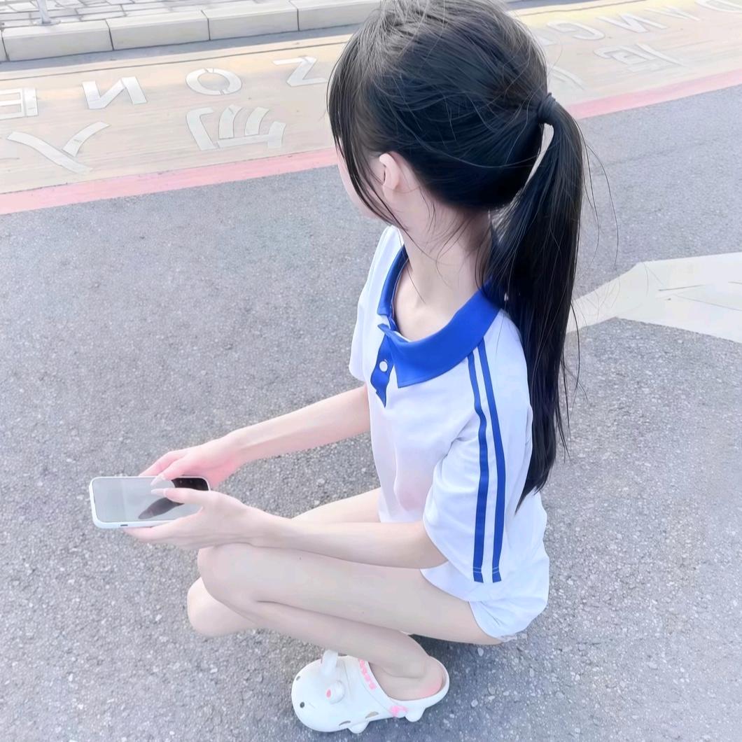 白月光☁️
