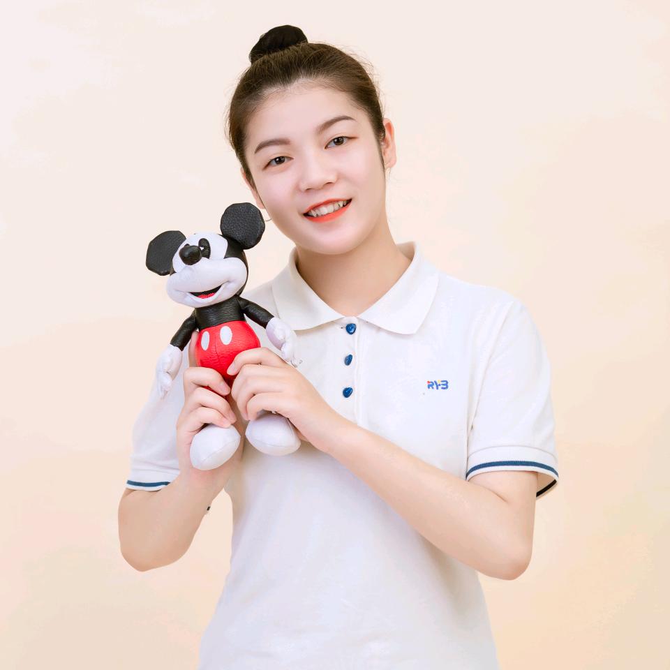 阜阳红黄蓝成长中心包包老师