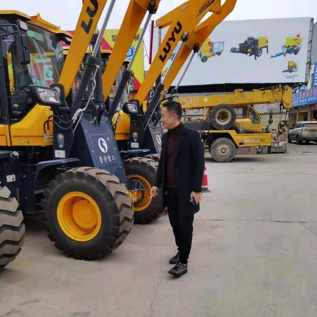 昆明鲁宇装载机