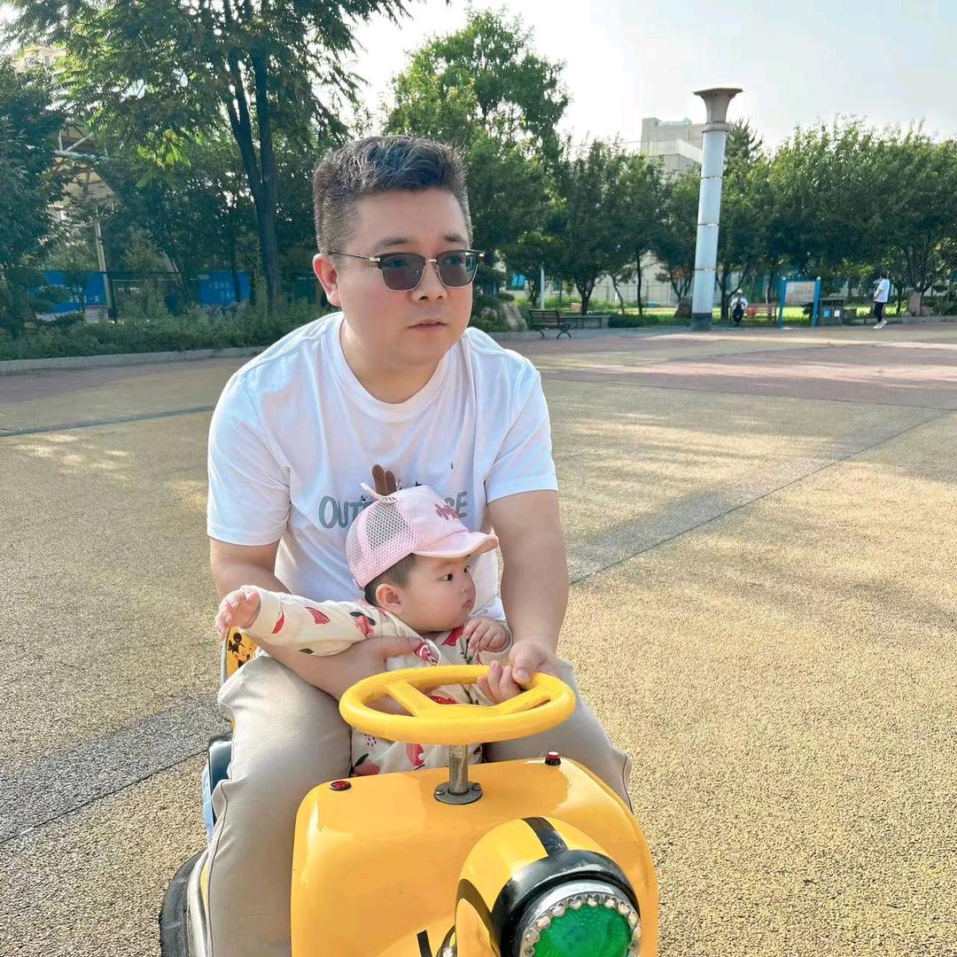 平陆宝视达眼镜