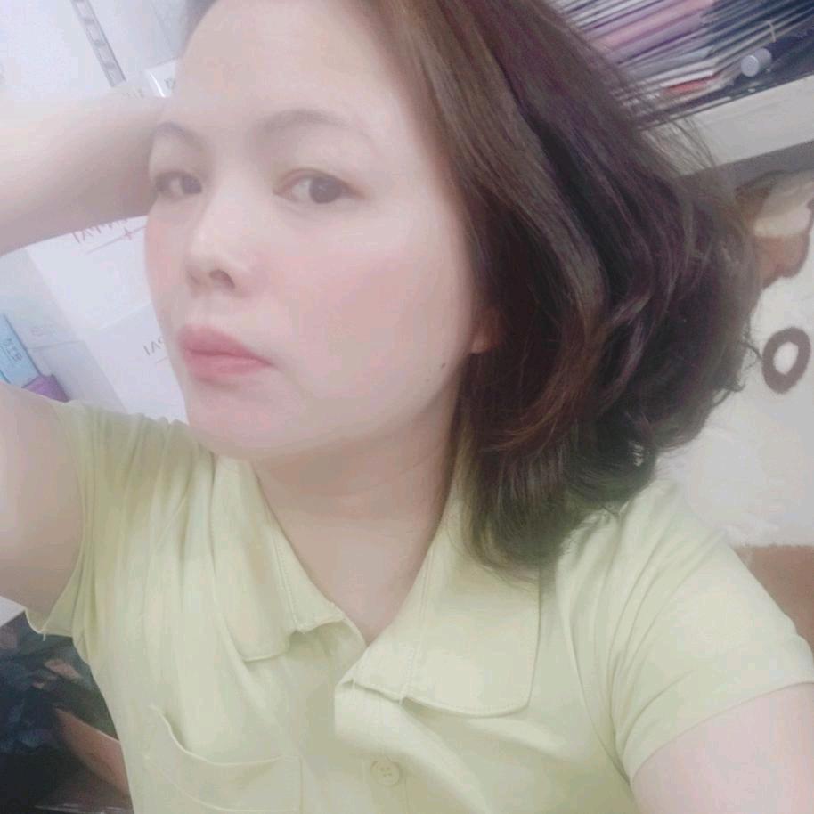 马甲街都市风情服装店。🌹