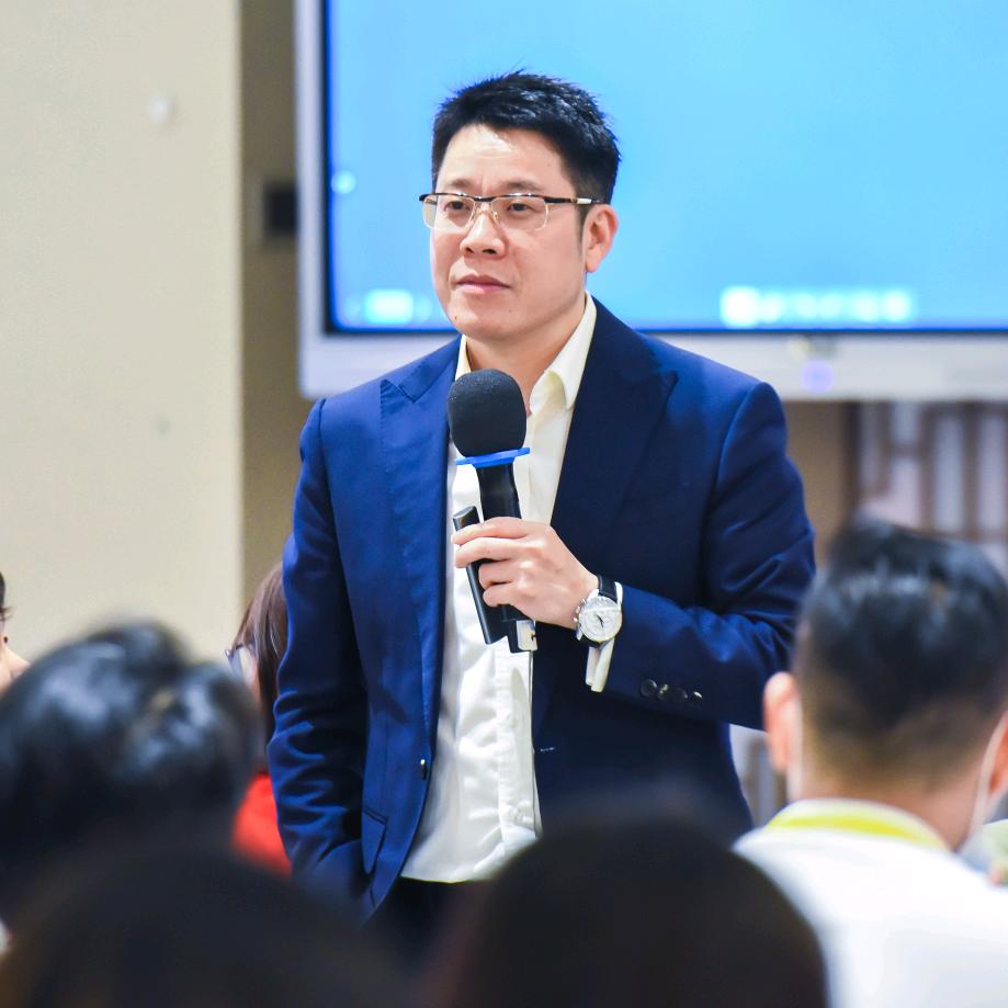 应新全聊出海