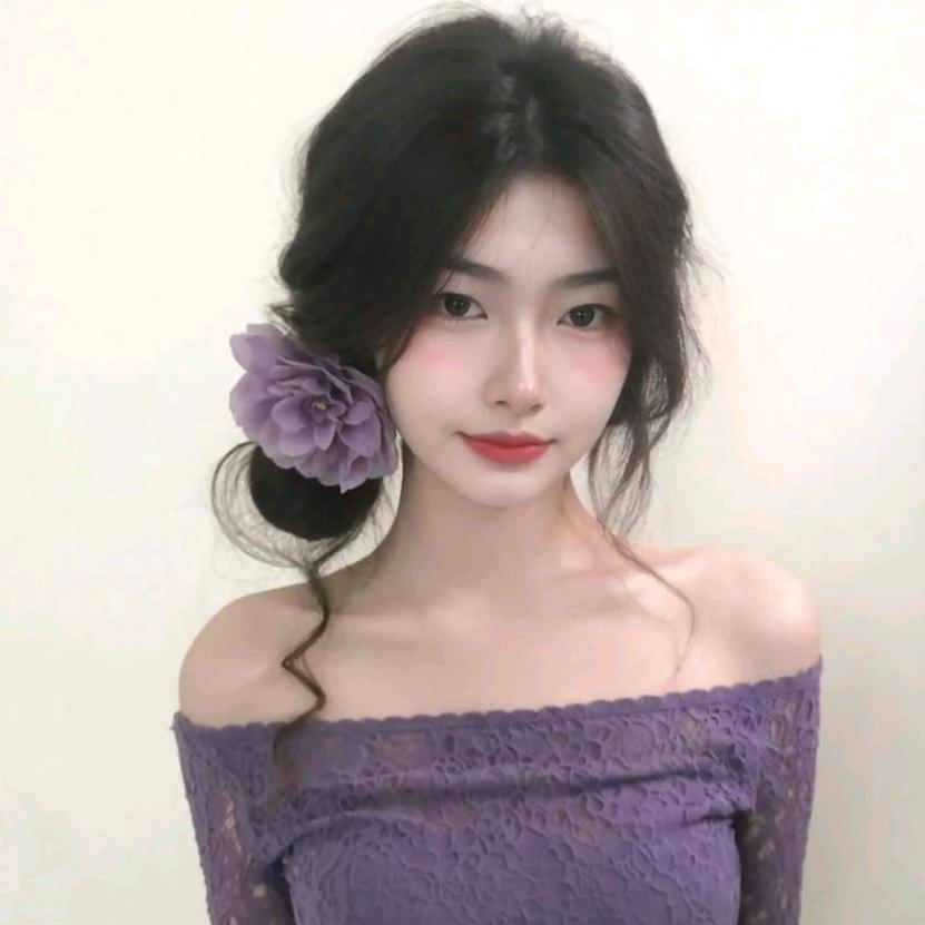 美女也会ᵉᵐᵒ