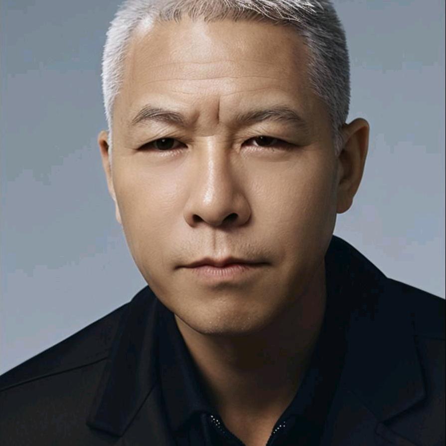 低调哥