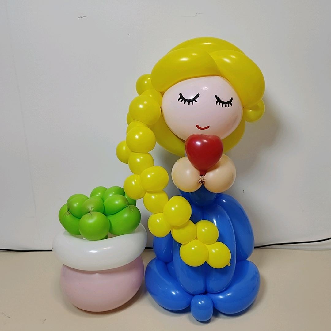 小月爱气球🎈