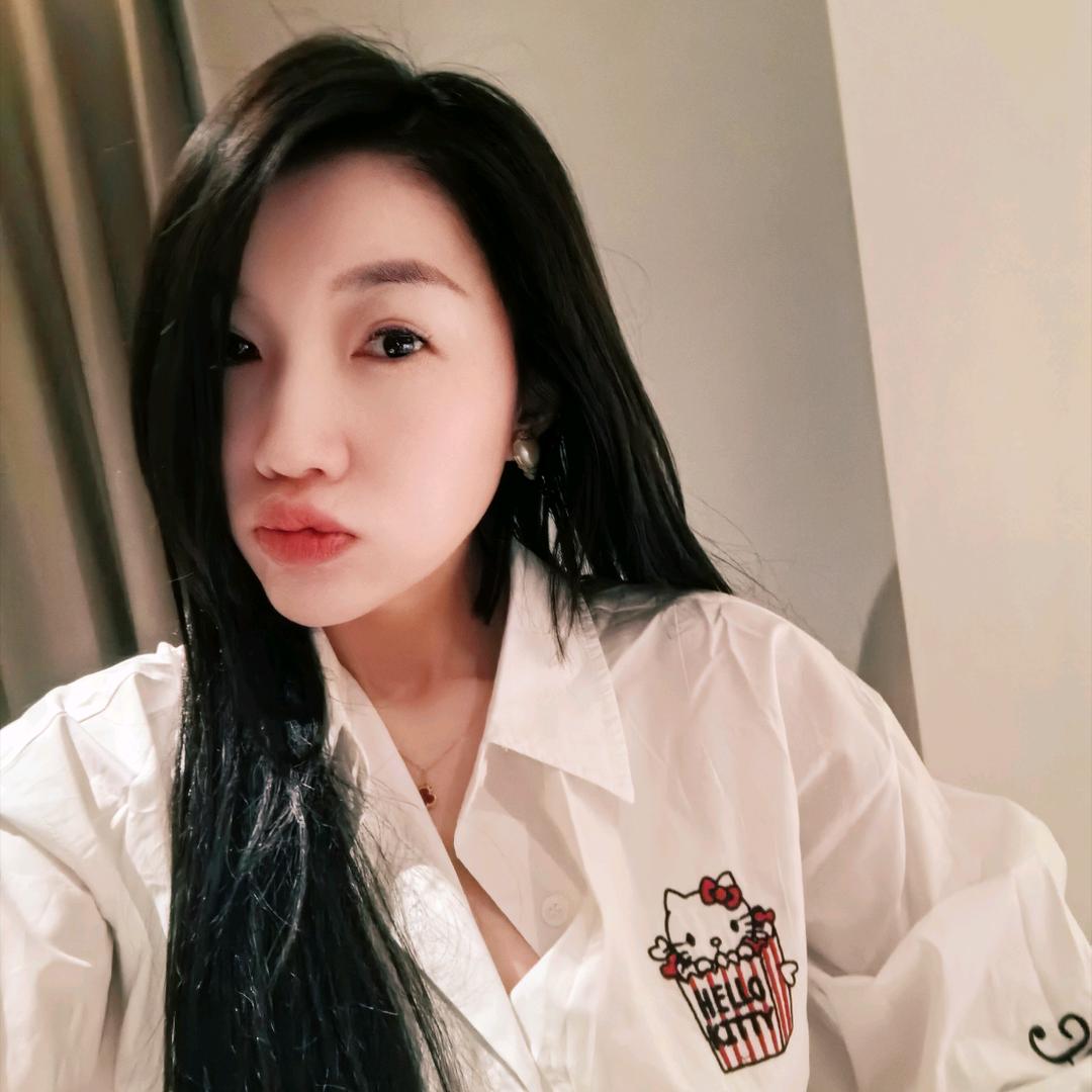 中国水头石大富婆