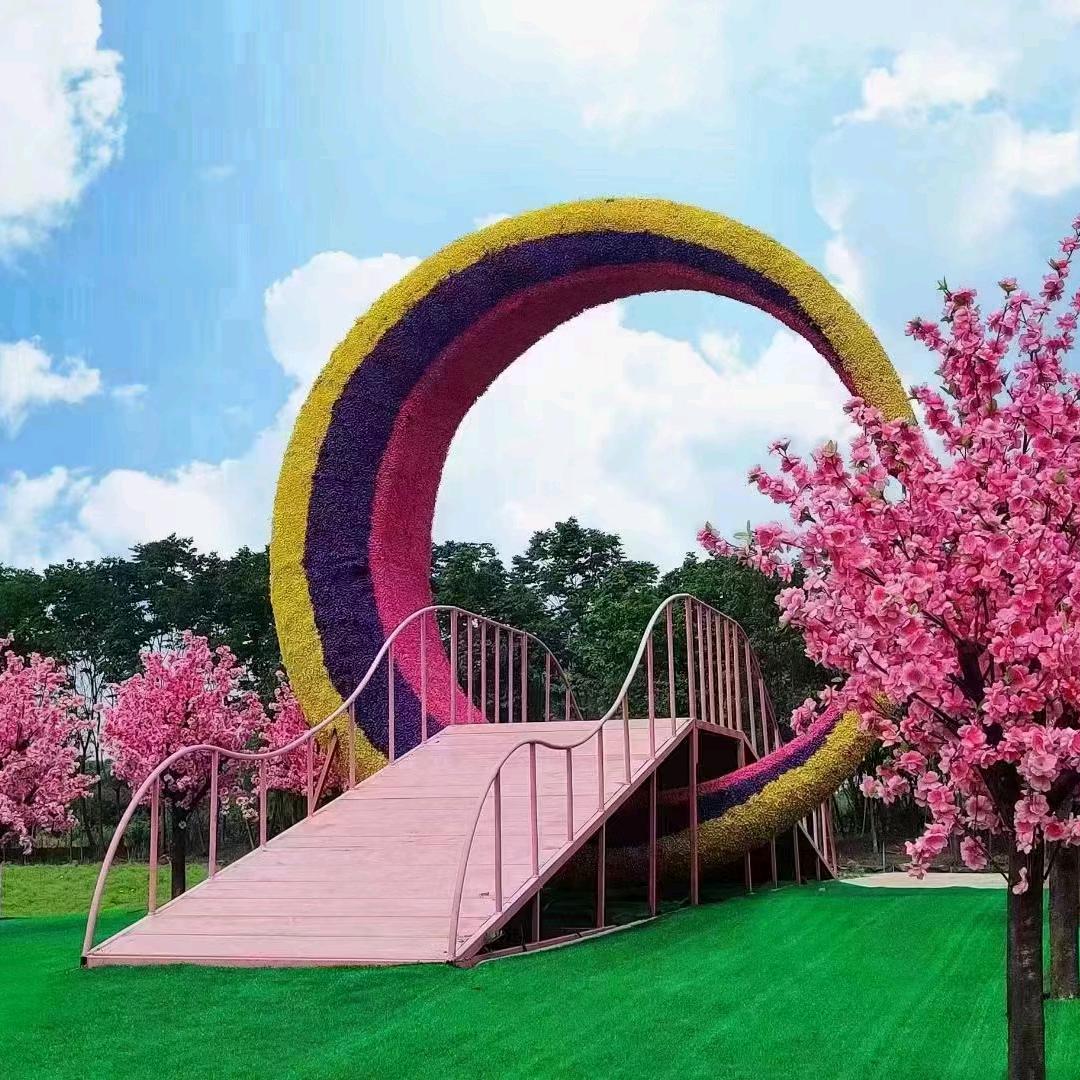 绿雕网红打卡景观小品 稻草人厂家