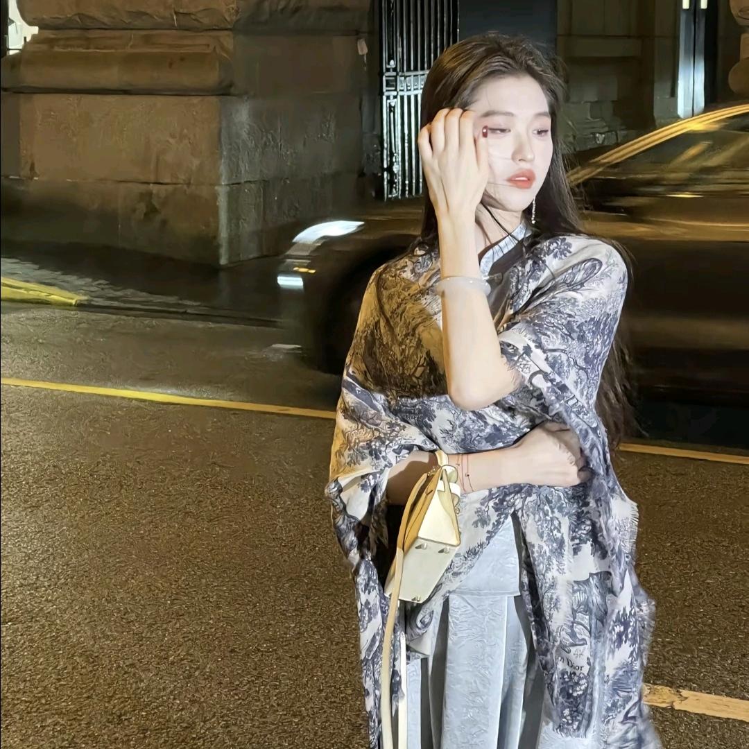 凌茜-新中式女装