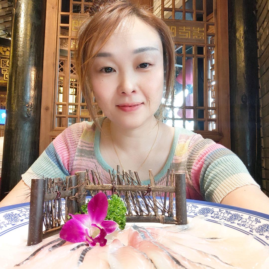 我叫凤凤子