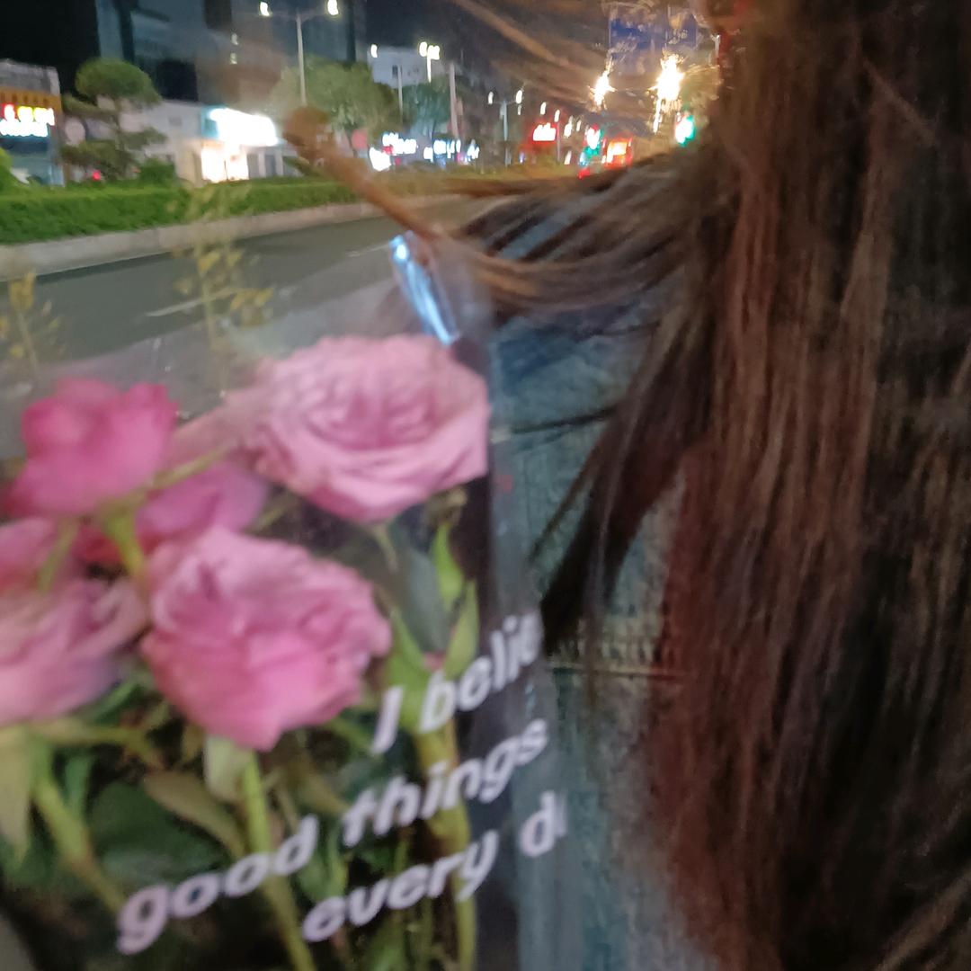 气宇轩昂的墨柒要努力开心啊头像
