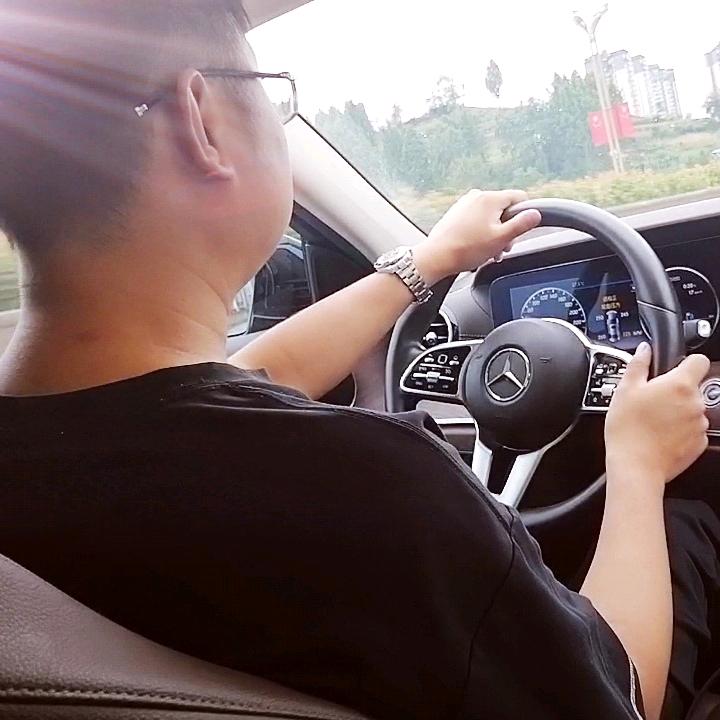 爱理财的小源