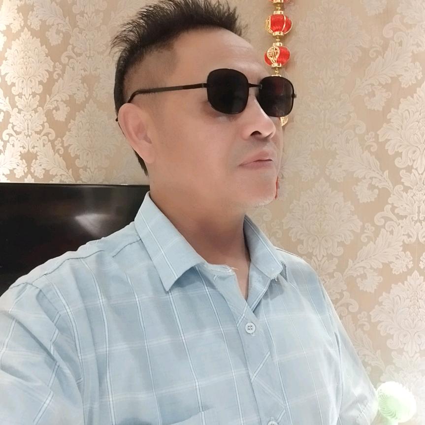 何以笙默萧