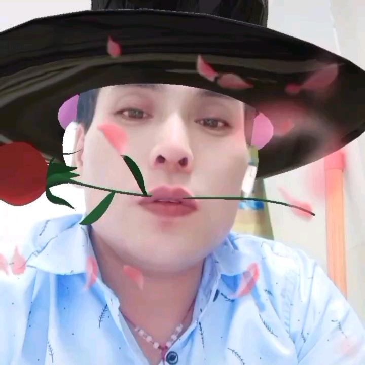 王玉龙，开心快乐每一天