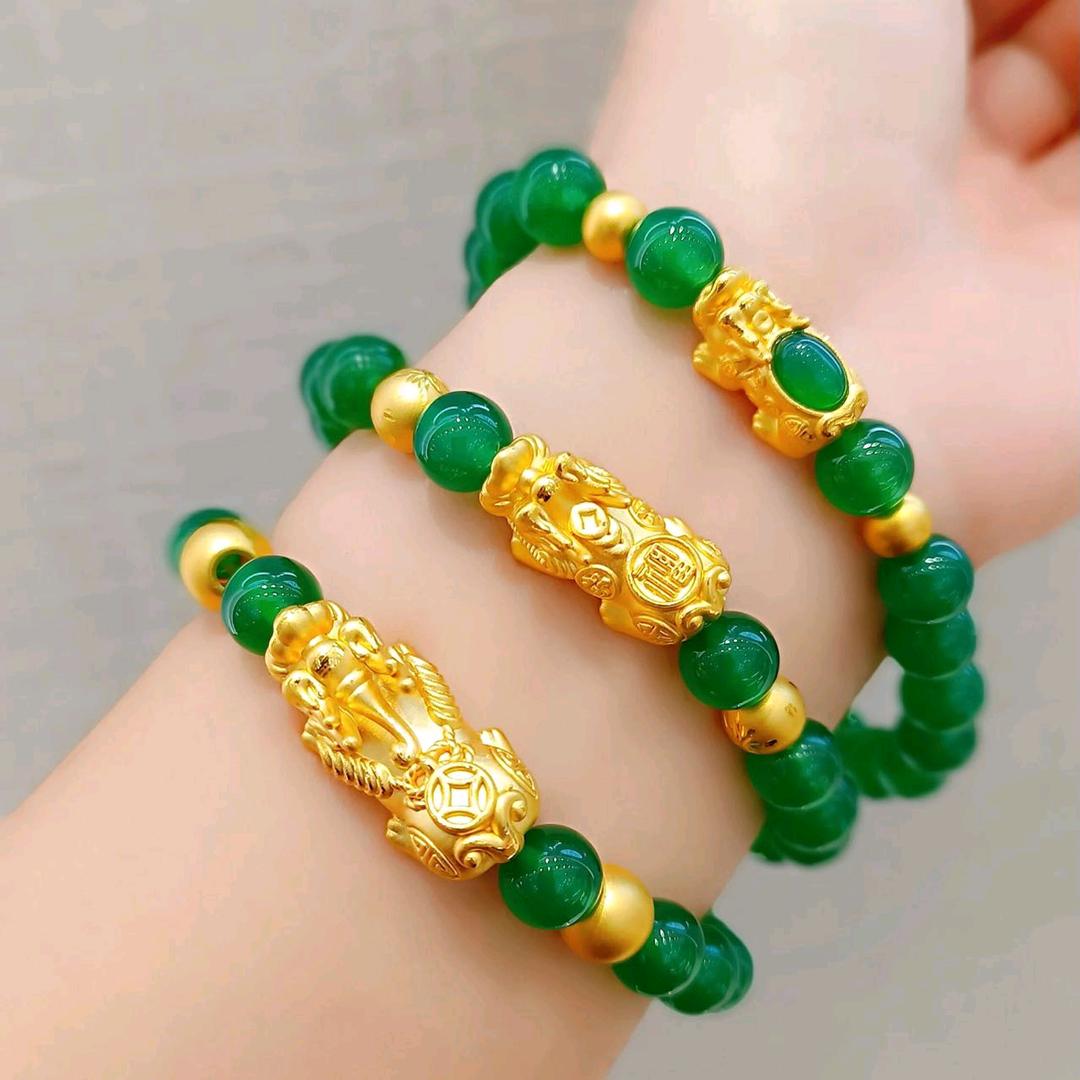 与黄金珠宝有关