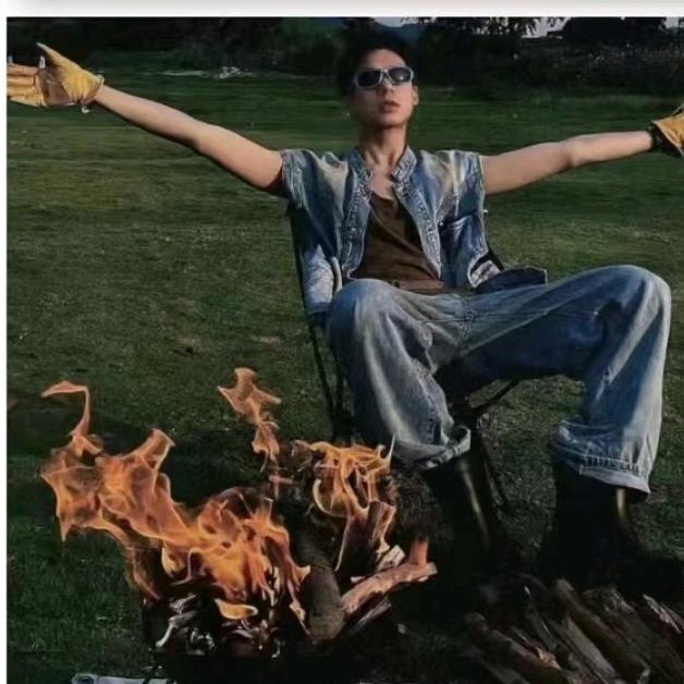 𝓻𝓸🏍️鲤鲤予安、(emo版)