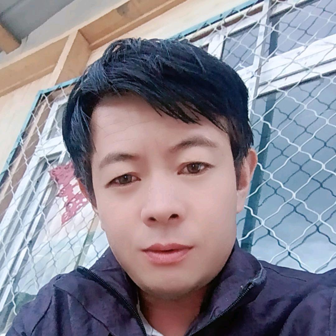 雨中的波密