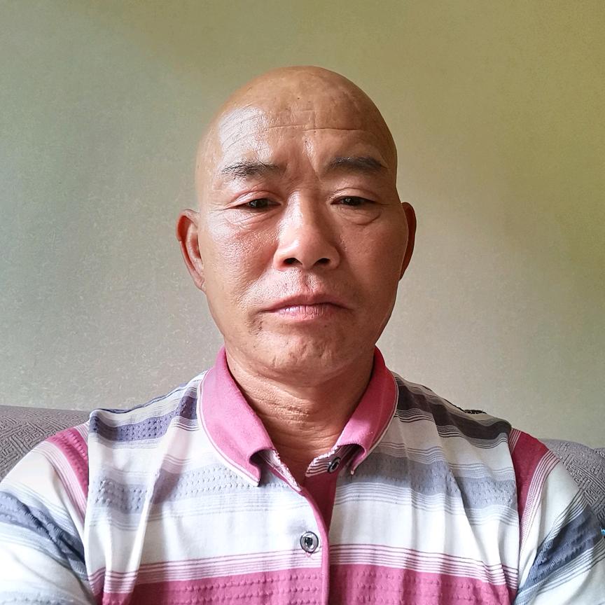 杨华举