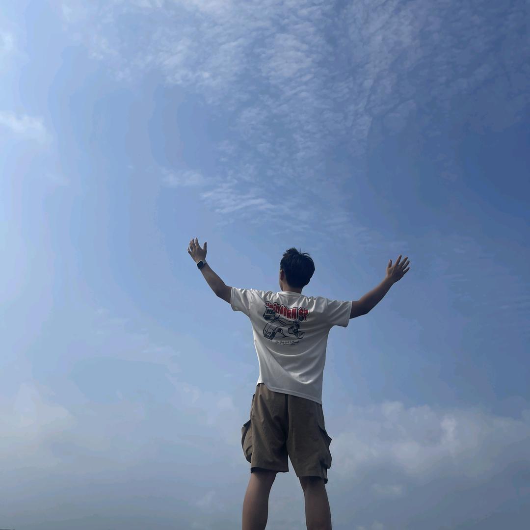 清纯男大罗学长
