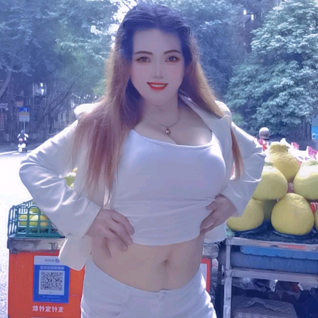 泸州水果妞舞动果香（莉莉）