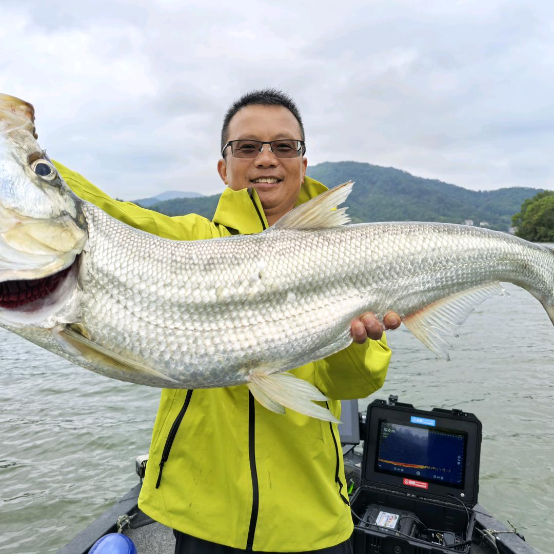 鞠鞠钓鱼🎣