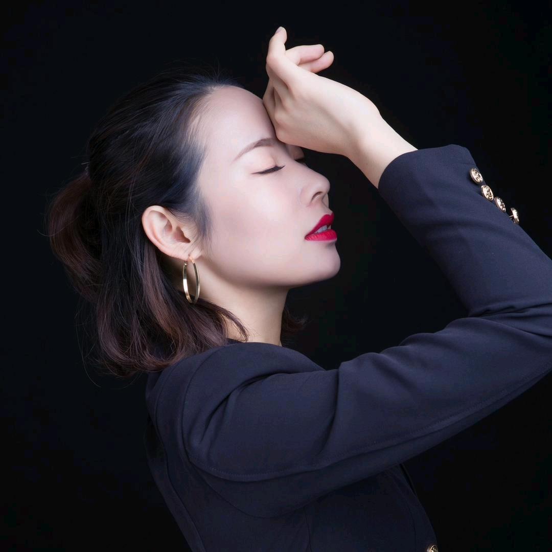 爱唱歌的大嫂