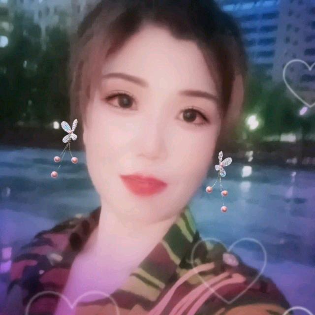 靓丽服饰