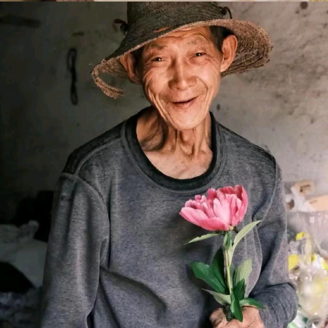 小张爱吃粑粑