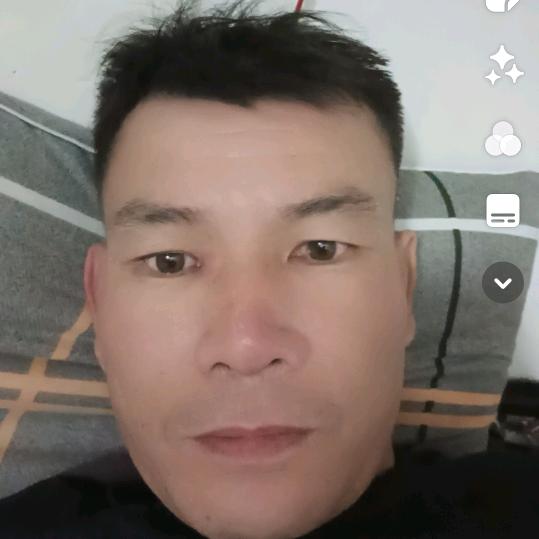 韦小春
