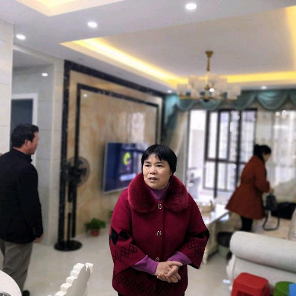 罗庆连