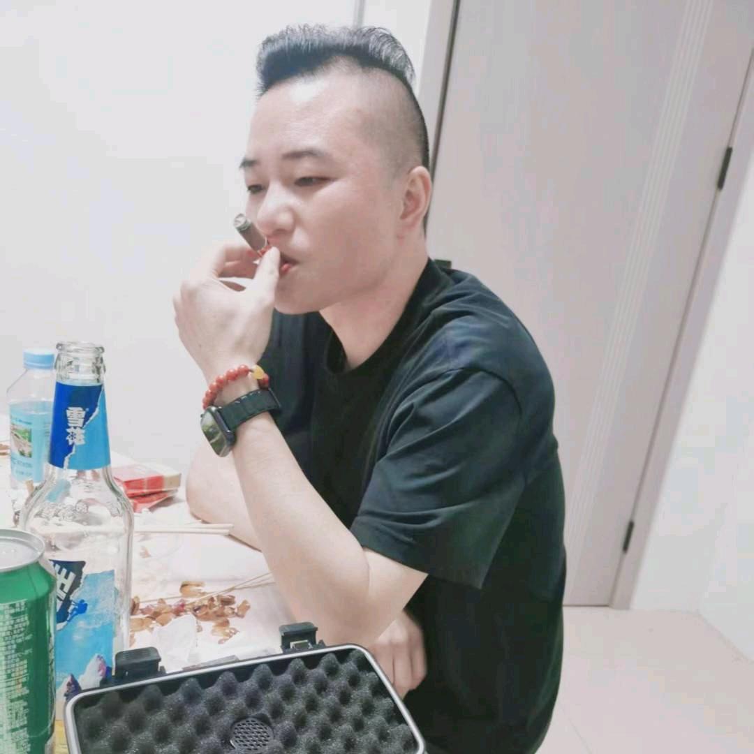 小小林哥