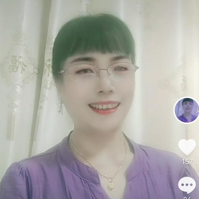 英子(●'◡'●)
