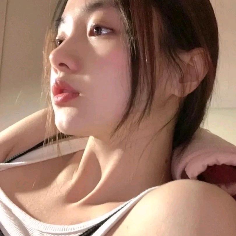 月色很美🐊