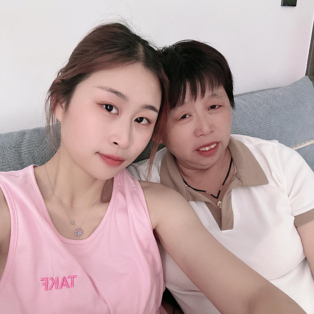 冯梦倩妈妈