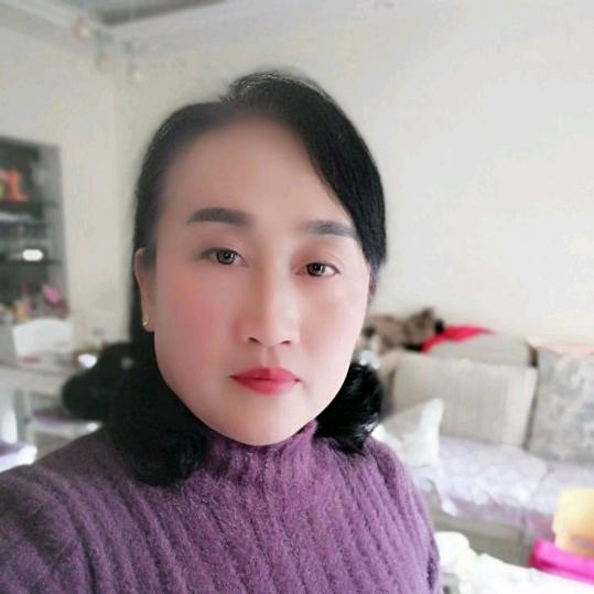 萍姐小号🎤不定时开播。