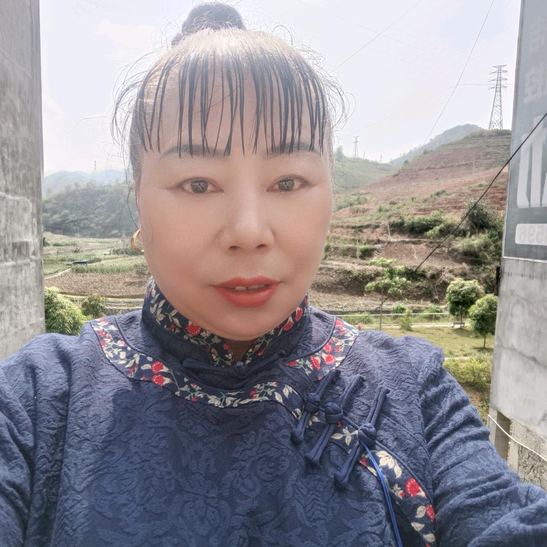 快乐姐聊天唱歌主播