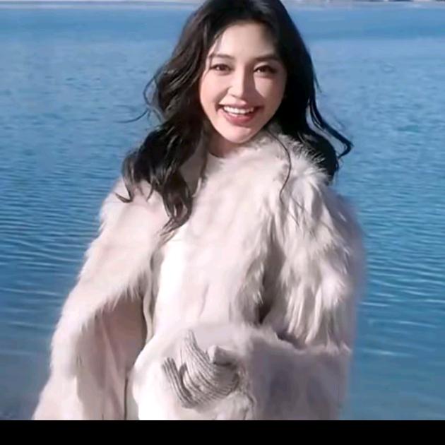 付智恩轻奢穿搭