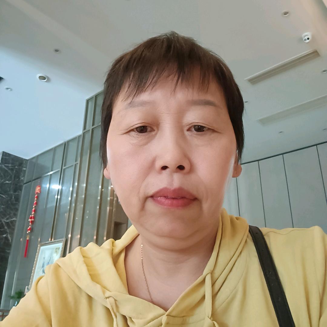 时尚家纺窗帘陈姐