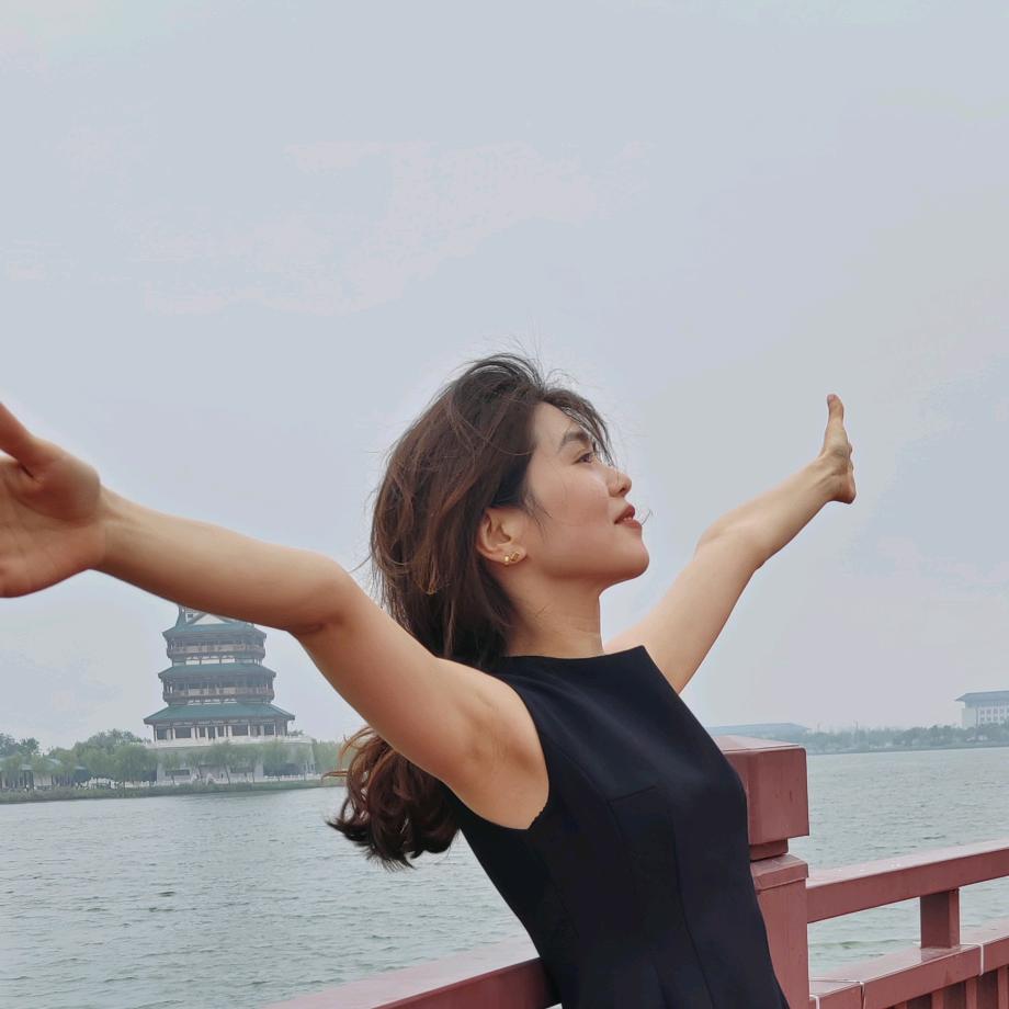 爱美莉时尚女装