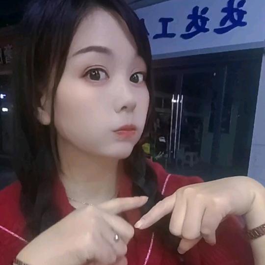 营山翠屏公园步行街,时尚女王店,上海家纺